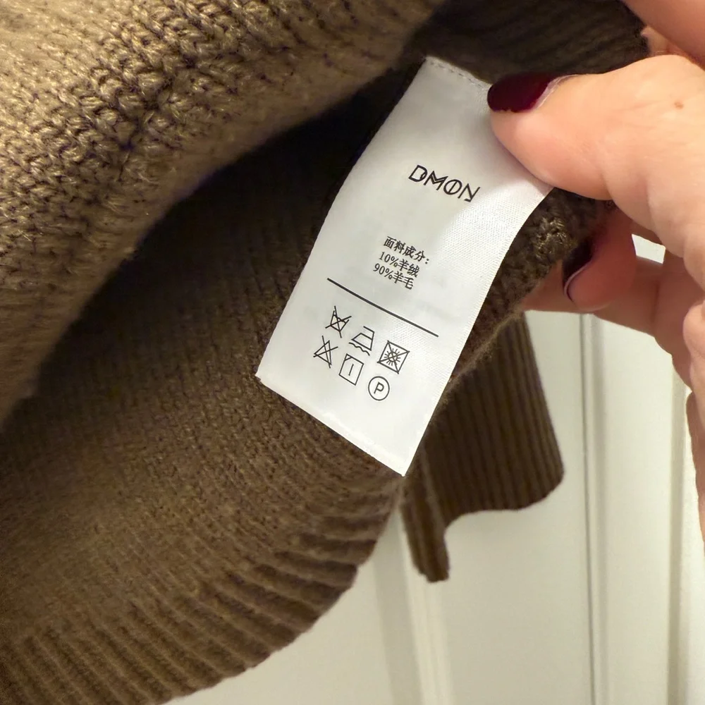 Elegant Olive Cardigan by - Picture 5 of 9